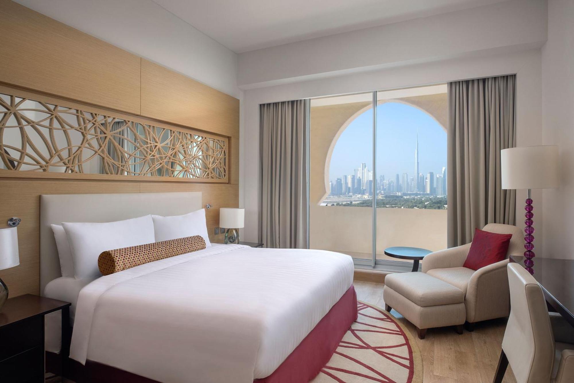 Marriott Executive Apartments Al Jaddaf, Dubai Exterior foto A bedroom at the hotel